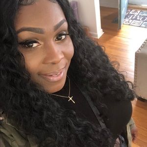 Meet your Posher, Constance